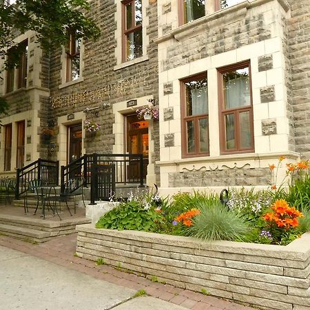 Gite University Bed And Breakfast Montreal Exterior photo