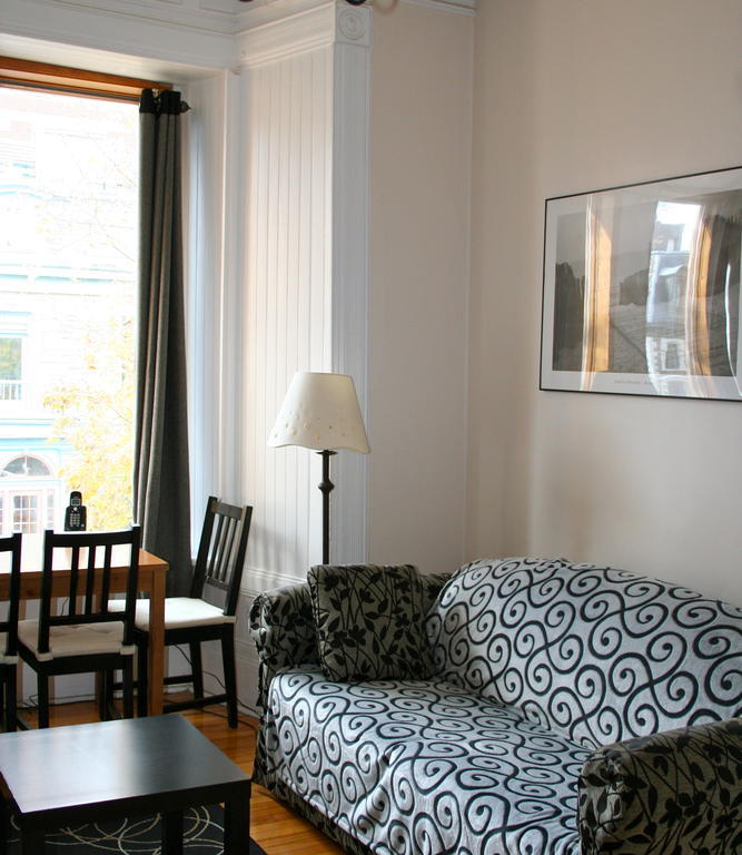 Gite University Bed And Breakfast Montreal Exterior photo